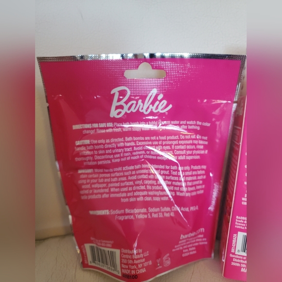 Barbie Color Twist Bath Bomb & Water Coloring Tablets - Picture 4 of 6